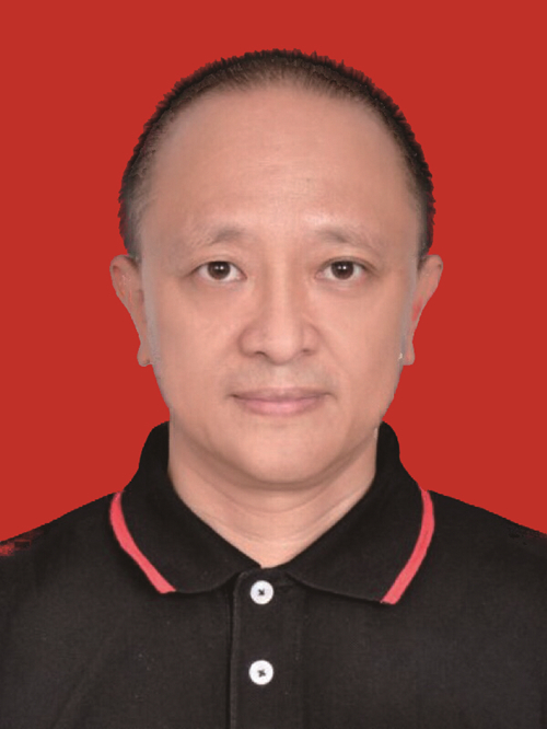 李艾峻先生